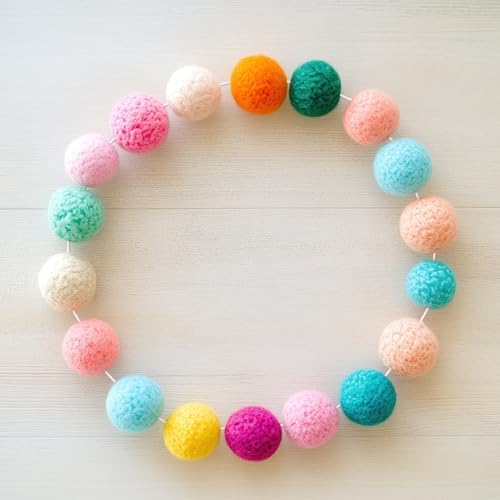 PA Essentials White Pom Pom 7mm 30pc