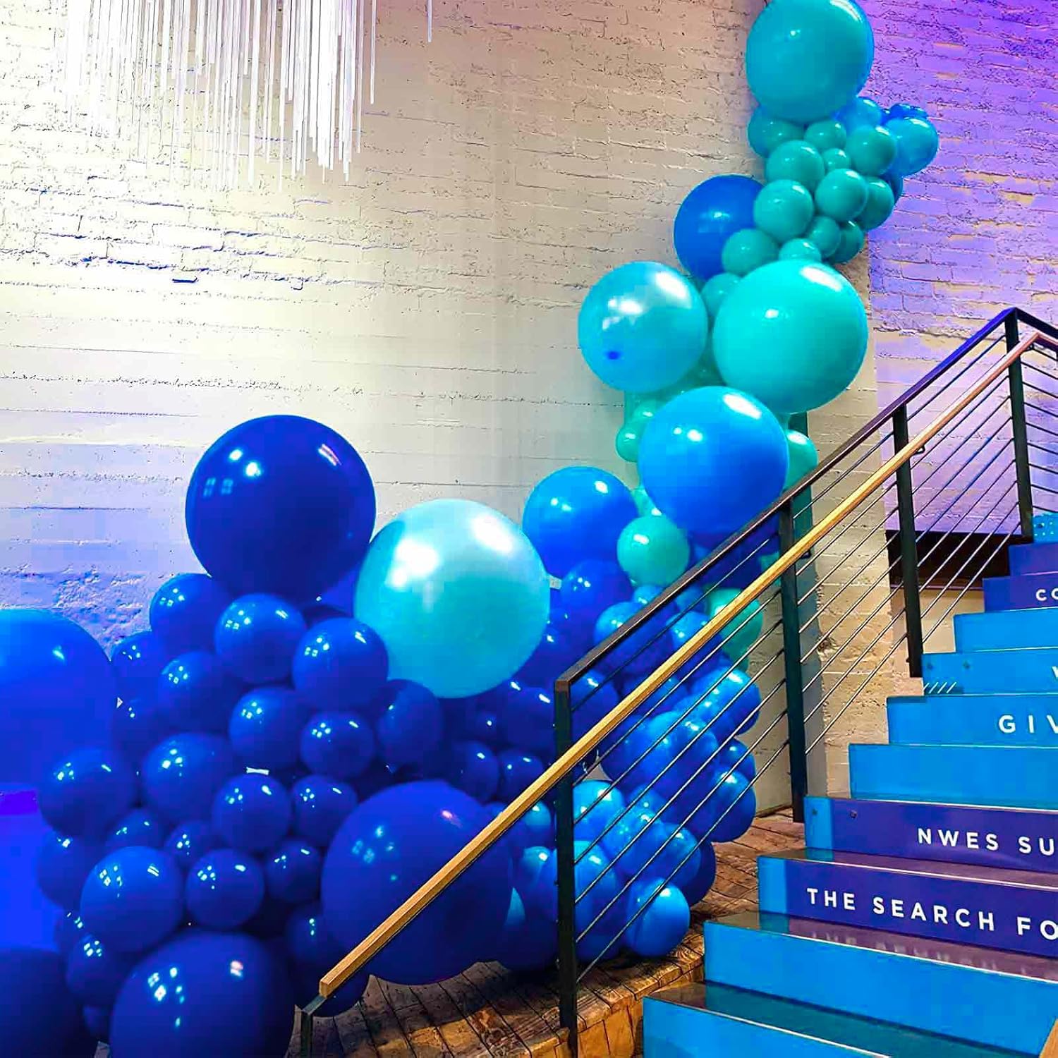 PartyWoo Royal Blue Balloons 152pcs Set