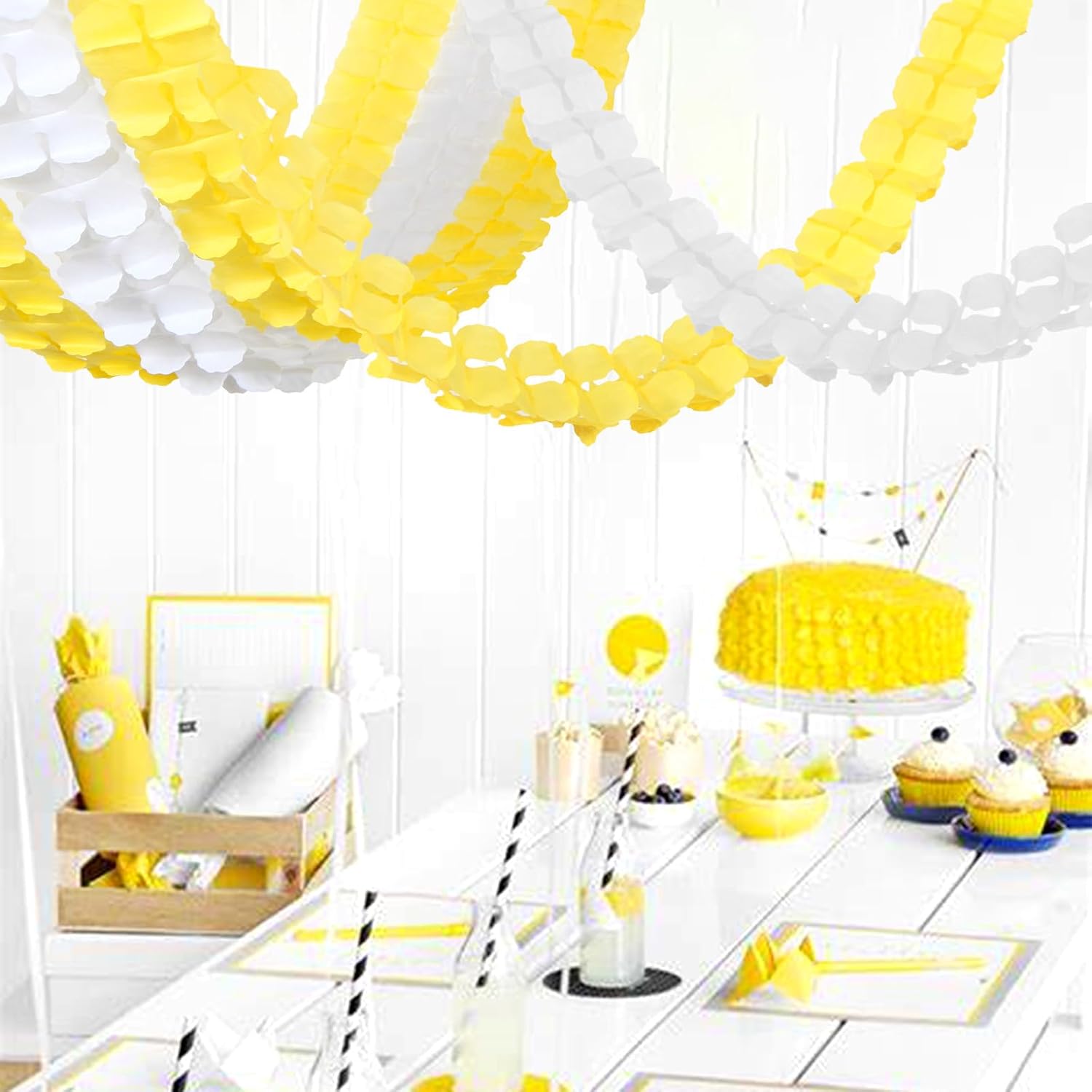 White Yellow Party Streamers Garland 157 Ft Four Leaf Clover Hanging Banner